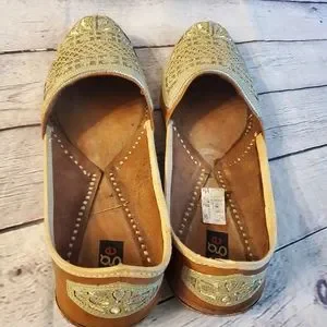RAGE HANDMADE INDIA MEN\'S SHOE\'S TAN GOLD EMBROIDERED SIZE 12 LOOK AT PICTURE Rage | Shoes | Rage Handmade India Mens Shoes Tan Gold  main image 2